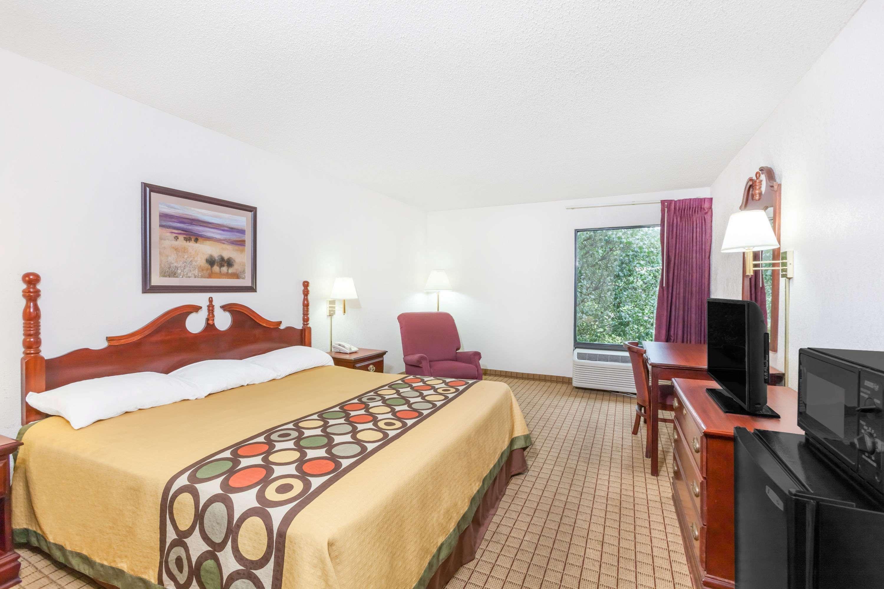 Super 8 By Wyndham Conway Hotel Exterior foto